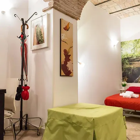 Studio Via Di Montegiordano Apartment *